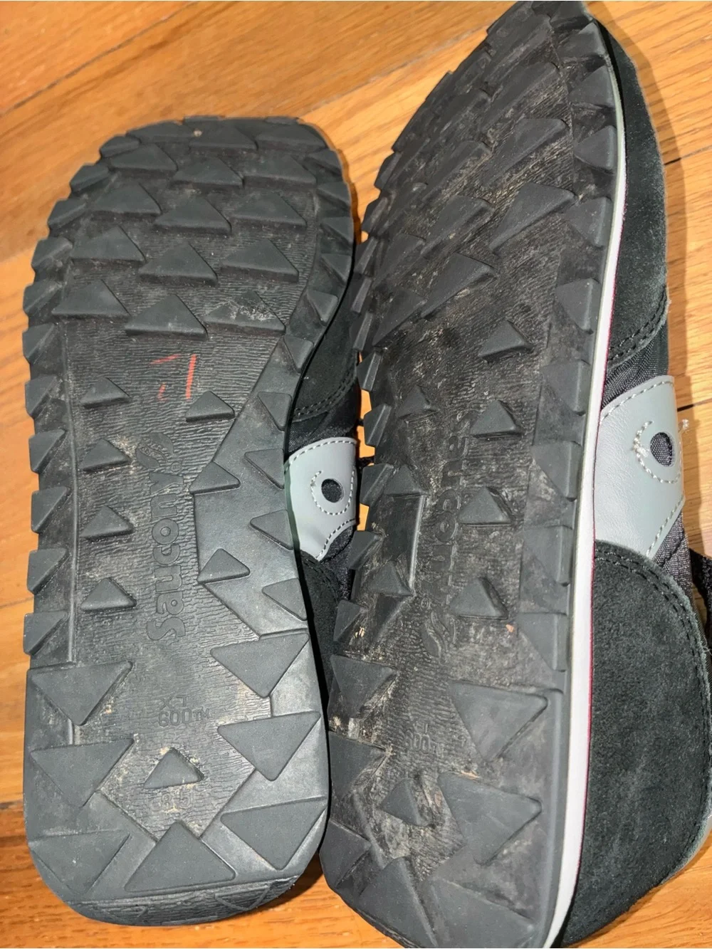 Vintage Woman’s 10  Saucony Jazz Original Black Running Walking Shoes pre owned